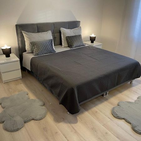 מאקרסקה Apartman Iko מראה חיצוני תמונה
